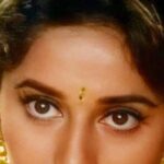 Madhuri Dixit became a dreaded villain after changing her name; the moment she saw him, Madhuri Dixit's breath stopped; the actress cried bitterly after leaving the scene.