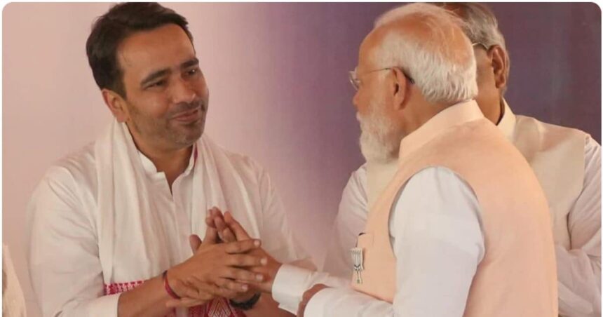 Meerut Rally: Jayant Chaudhary did not get tired of praising PM Modi in his 10-minute speech.