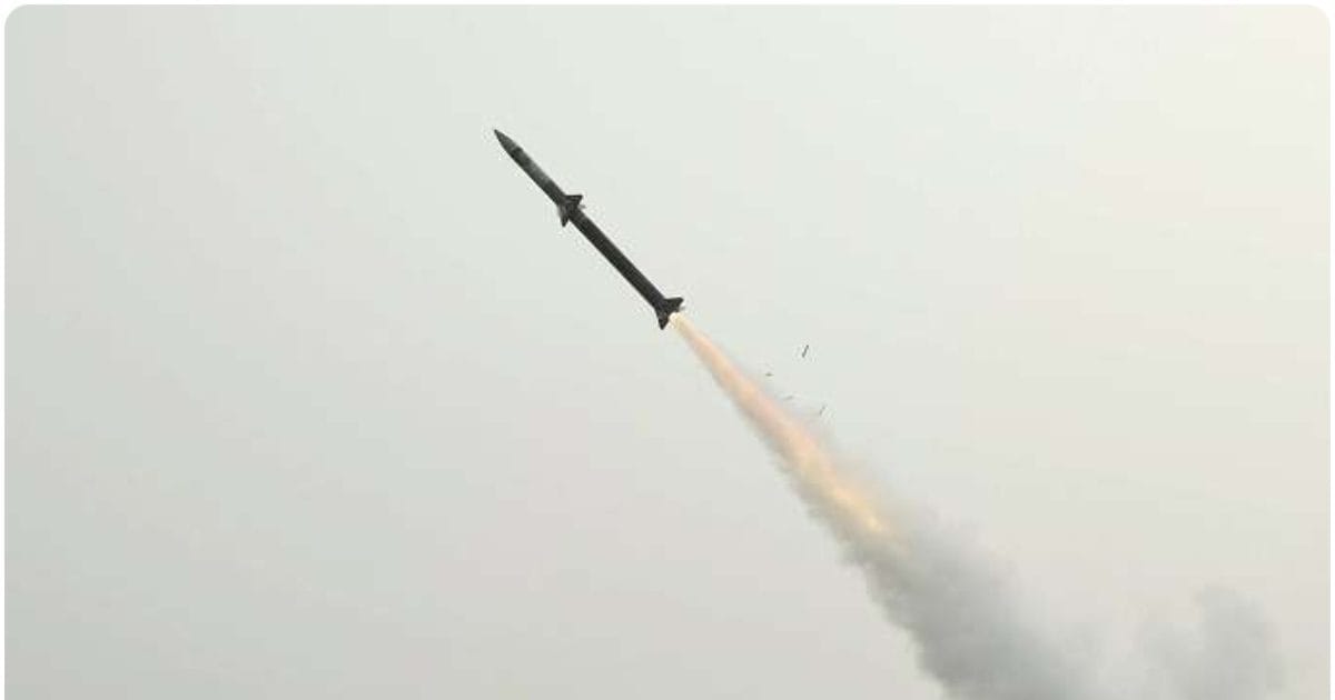 New version of ballistic missile hits the target, surveillance done from Sukhoi-3