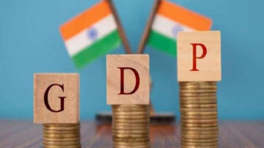 RBI gave good news about the economy, estimated to grow by 7 percent in the new financial year - India TV Hindi