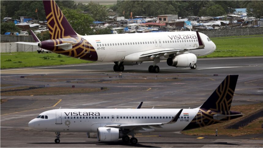 Vistara pilots going on medical leave together, large number of flights canceled - India TV Hindi