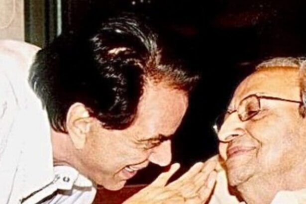 When life was counting its last breaths!  Dharmendra asked some naughty questions, Bollywood's most vicious 'villain' laughed.