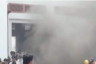 A massive fire broke out in Patna Museum, there was chaos, fire brigade team was busy in extinguishing the fire.