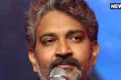 Famous director asked the story of SSMB29, SS Rajamouli said - If someone punches him, he will give him Rs 10000