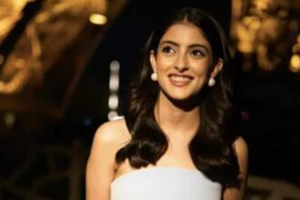 'From her spreading the Raita to receiving the award', mother Shweta Bachchan's comment on Navya Naveli's big moment, post goes viral