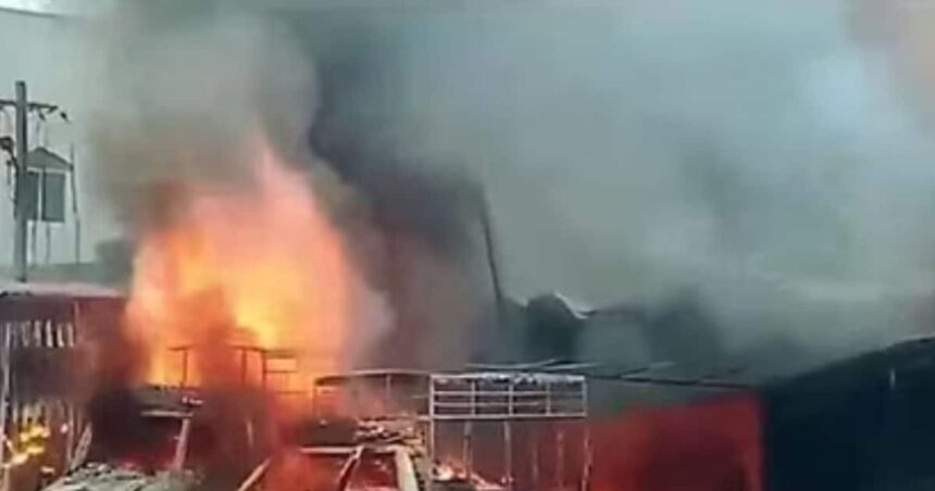 Massive explosion in firecracker factory, workers injured, 7 dead, 3 injured
