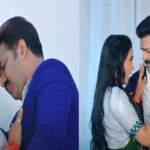 Pawan Singh Romantic Song Raja Ji Video: As soon as Pawan Singh came from office, seeing such a strong romance with Aastha Singh, he will say "Baap re Baap!" Aastha Singh, he would say, "Father, oh father!"