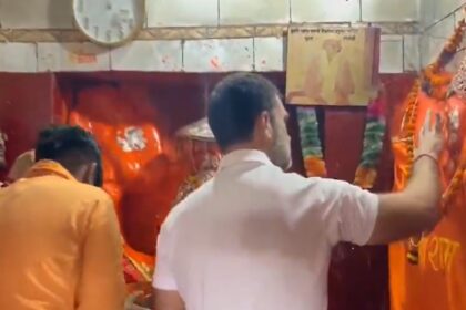 Rahul Gandhi reached the shelter of Bajrangbali, did darshan and worship in Hanuman temple of Rae Bareli - India TV Hindi