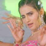 VIDEO: Akshara Singh showed her slim body in the new song, millions of fans were shocked to see the 32 year old heroine's 'Ada Katilana'.