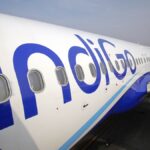 Female passenger creates ruckus in IndiGo flight, misbehaves with crew members - India TV Hindi