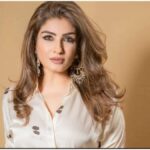 Raveena Tandon accused of assaulting an elderly woman while drunk, video of the incident goes viral - India TV Hindi