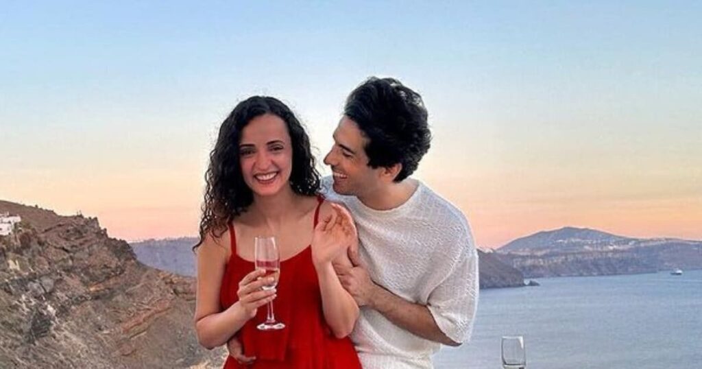 A third person came between Sanaya Irani and Mohit Sehgal, shared a photo of his wife's best friend and said- 'I have always been an option...'