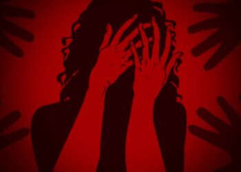 Australian woman gang-raped by 5 people in Paris - India TV Hindi