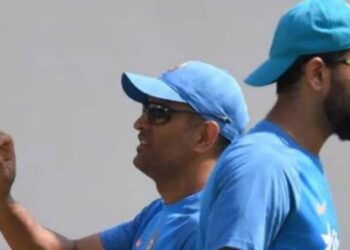Dhoni out of Yuvi's all-time playing XI, Australian players in abundance