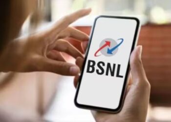 Government gave answer in Parliament on BSNL data leak, formed panel to remove the mess - India TV Hindi