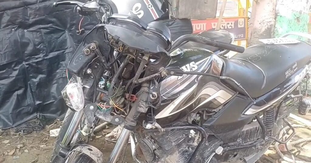 Haryana: Roadways bus crosses border after blowing up two bikes and then trampling two brothers