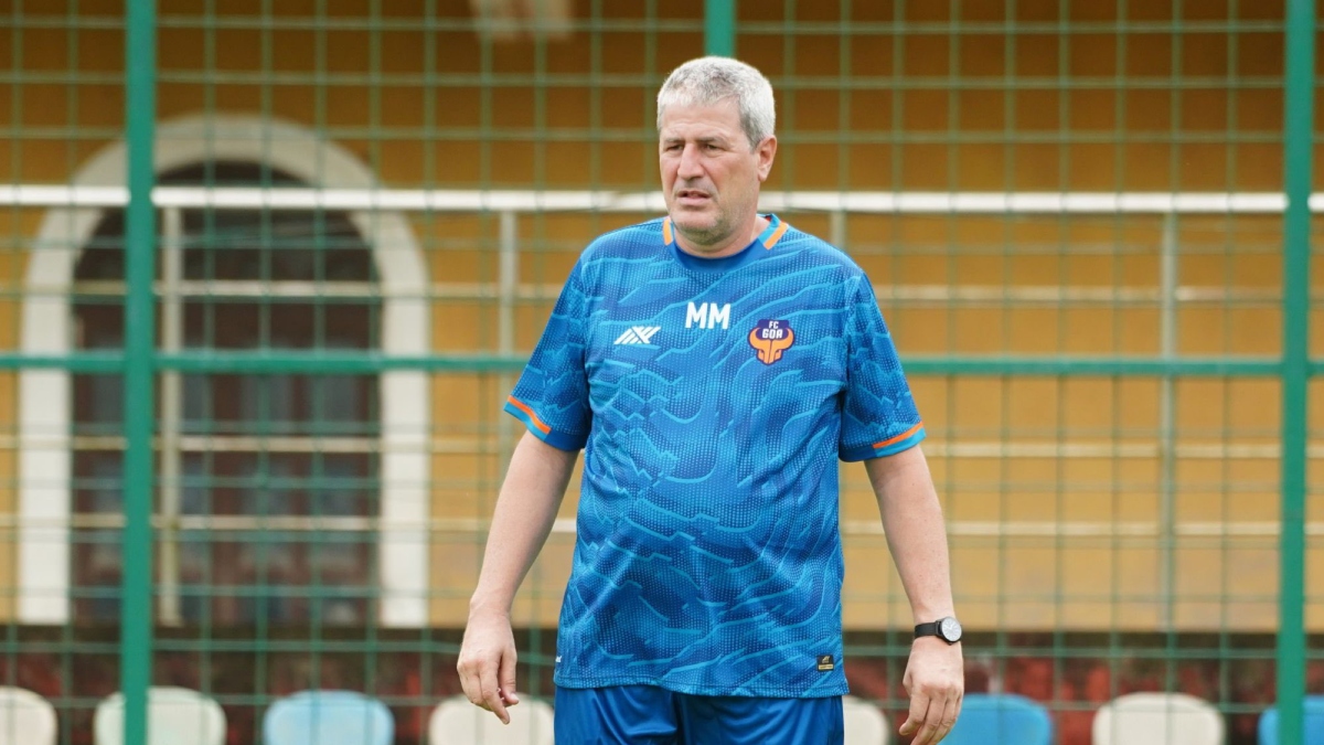 Indian football team gets new coach, this veteran is given the responsibility - India TV Hindi