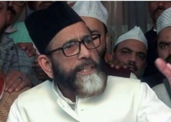 It should be written on the blood pouch whether it is of a Hindu or a Muslim: Maulana Tauqeer