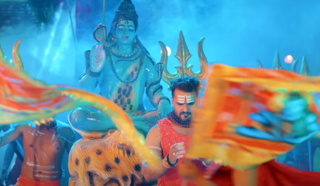Khesari Lal Yadav immersed in Shiva devotion, brought 'Mahadev Tera Naam' in the month of Sawan - India TV Hindi