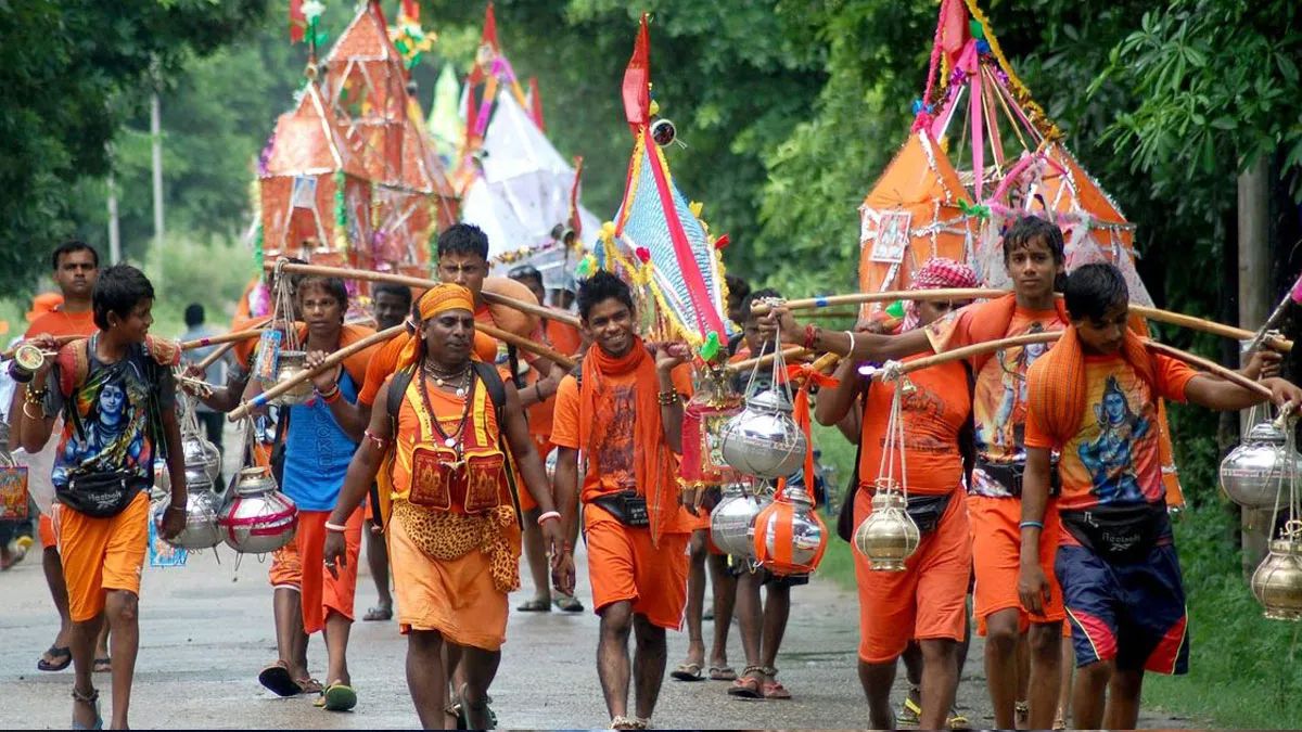 Muslim Rashtriya Manch welcomes the decision to install name plates during Kanwar Yatra - India TV Hindi