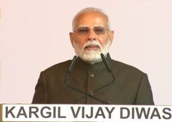 PM Modi: 'I am surprised by the understanding and mentality of some people', PM Modi gave a befitting reply to those who questioned the Agneepath scheme on Kargil Vijay Diwas