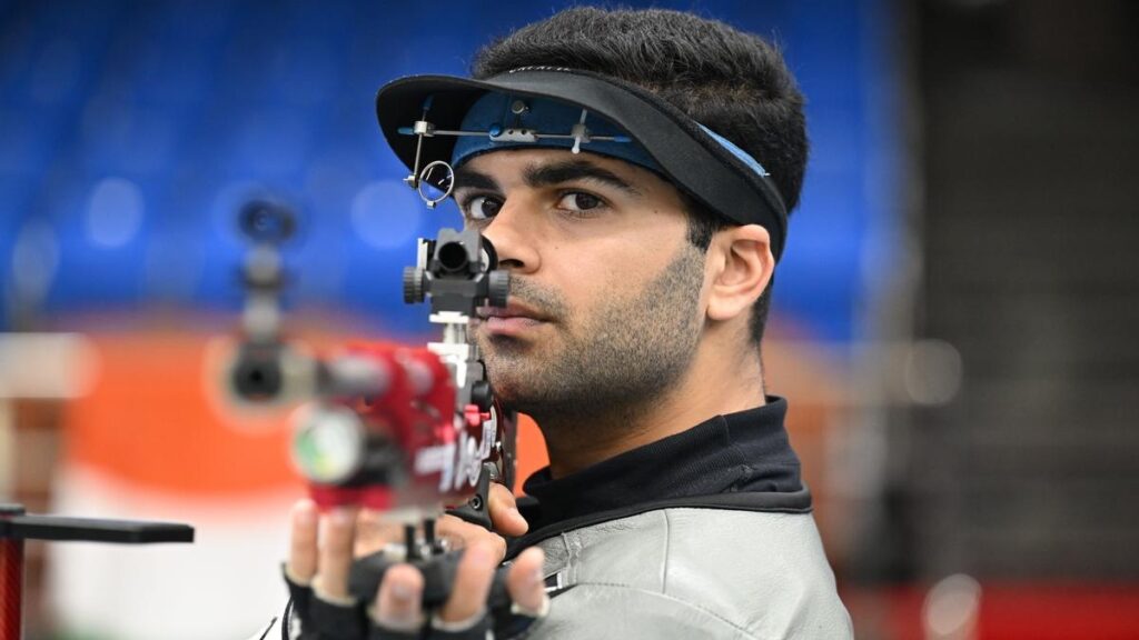 Paris Olympics 2024: Arjun Babuta misses out on bronze medal, finishes fourth in final round - India TV Hindi