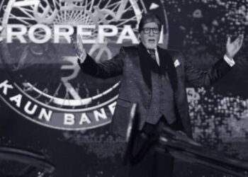 Ready to sit on the hot seat? Amitabh Bachchan shares the first photo from the sets of KBC 16 - India TV Hindi