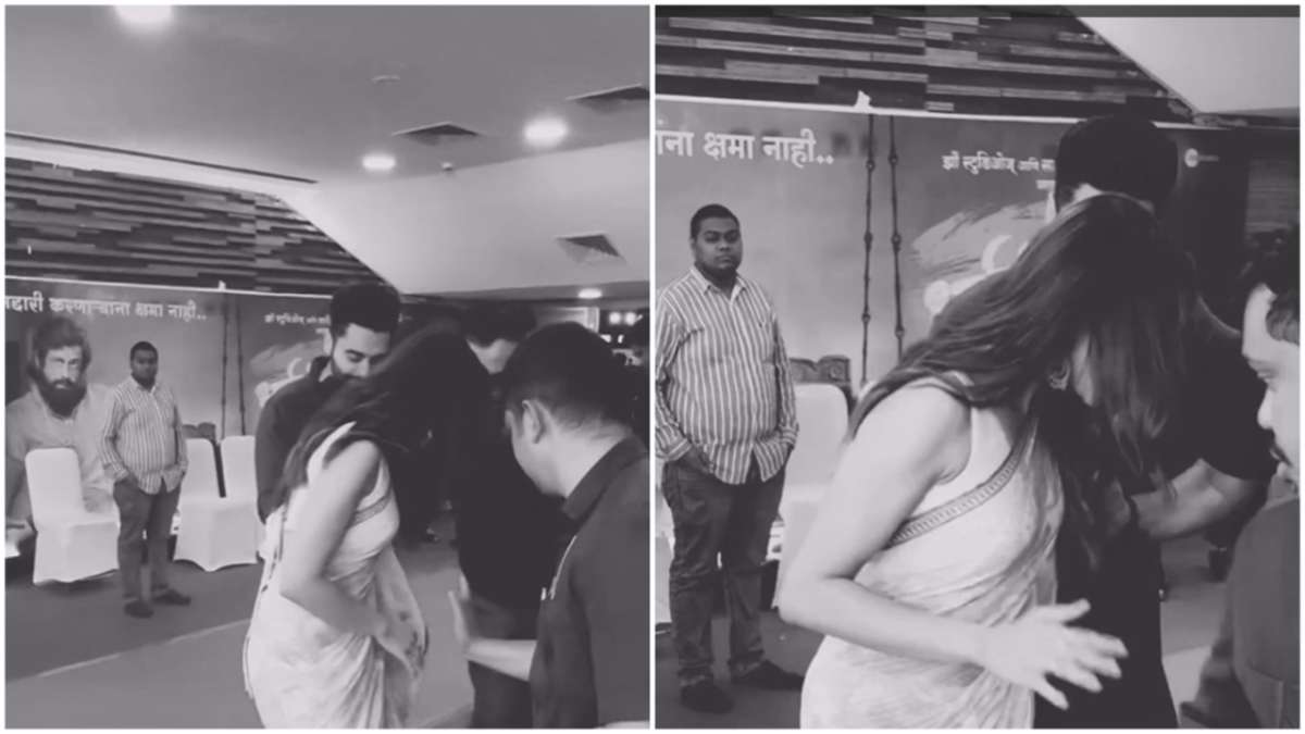 This Bollywood beauty narrowly escaped falling in public, her husband saved her like this - India TV Hindi