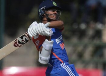 Video: Yashasvi Jaiswal created history, scored 13 runs for India on the first ball