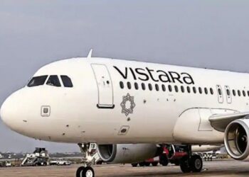 Vistara brings VRS before merger with Air India, employees can apply till this date - India TV Hindi