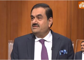 Gautam Adani's wealth increased by Rs 10,000 crore in just one day - India TV Hindi