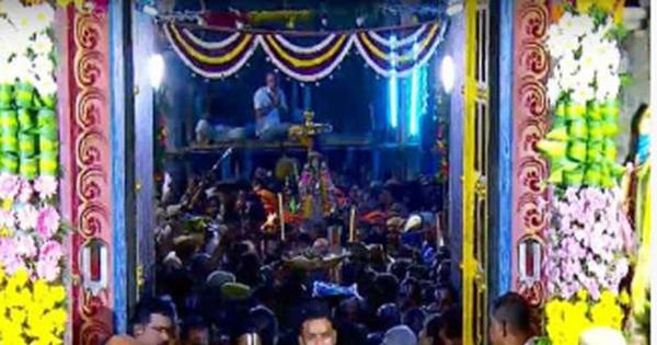 Vaikuntha Ekadashi: Vaikuntha Ekadashi today, huge crowd of devotees gathered at Vaishnav temples