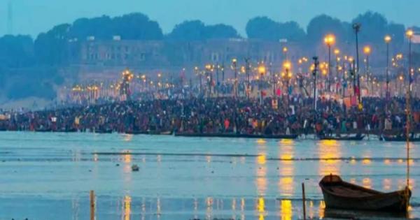 Mahakumbh 2025: Changing the color of Ganga water, resentment among saints and saints