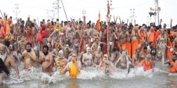 Maha Kumbh 2025: Six and a half crore people took a dip on Akshaya virtue on Mouni Amavasya