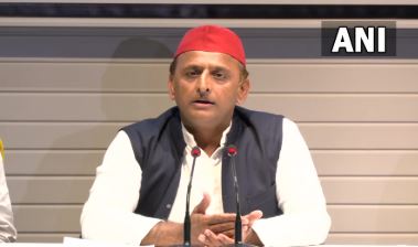 Akhilesh Yadav prayed for Saif Ali Khan's health, raised demand for the safety of artists