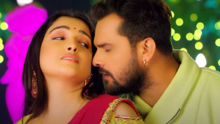 Amrapali and Khesari Lal's romance sets on fire on 'Palang Sagwan Ke' - India TV Hindi