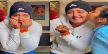 Anjana Singh and her daughter Aditi having fun in winter, showing the love of mother and daughter