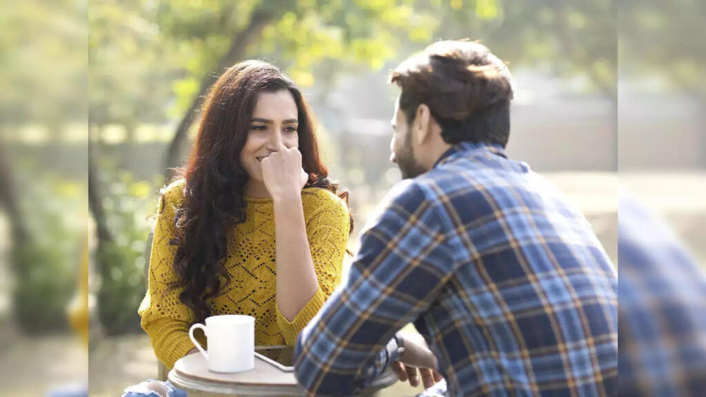क्या वाकई एक दूसरे से अलग हैं प्यार और प्रेम, इस वायरल वीडियो में जाने इसके पीछे की सच्चाई 
