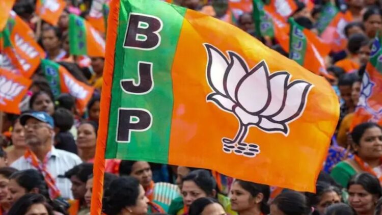 BJP can make this OBC leader the UP state president. BJP New President BJP New President Update| BJP New President Latest Update| BJP BJP News| BJP New President News| BJP President News| UP BJP BJP President UP BJP President Newstrack | BJP New President: BJP can make this OBC leader the UP state president, discussion intensifies in political circles. News Track in Hindi