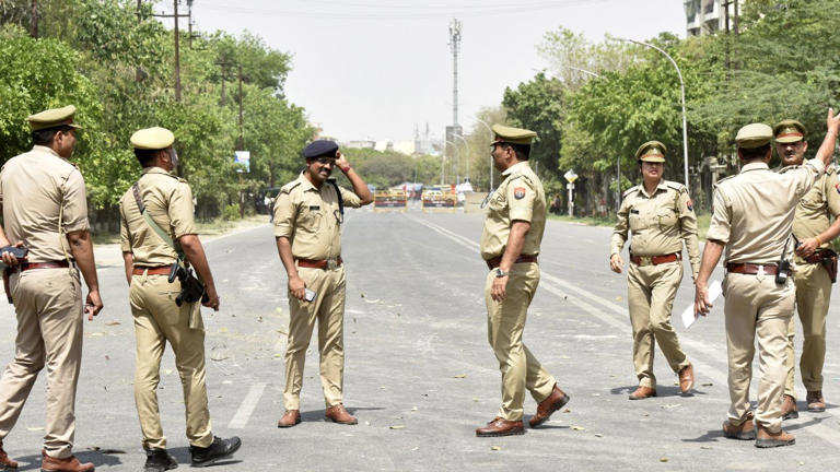 'Bless you Netaji...' touched feet and then stabbed him with knife, police case registered