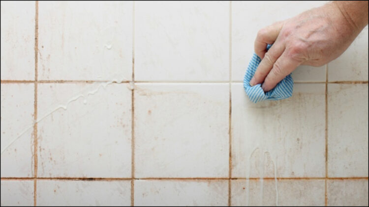 Brighten yellowed bathroom walls in minutes, use this solution - India TV Hindi