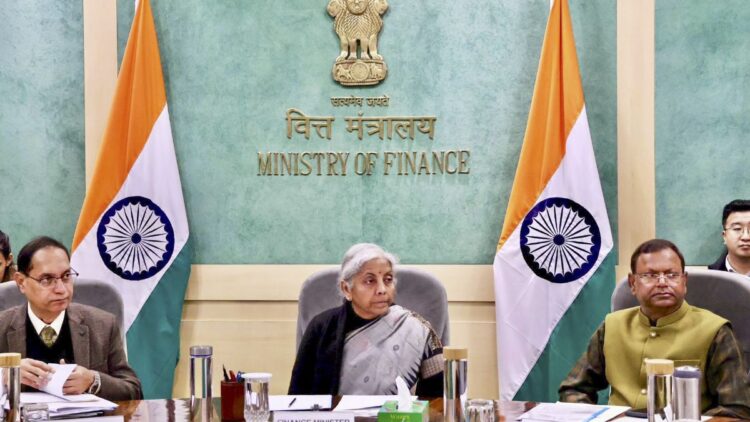 Budget 2025: Demand to reduce GST on gold and diamond to 1%, will help in reducing the price of jewelery - India TV Hindi