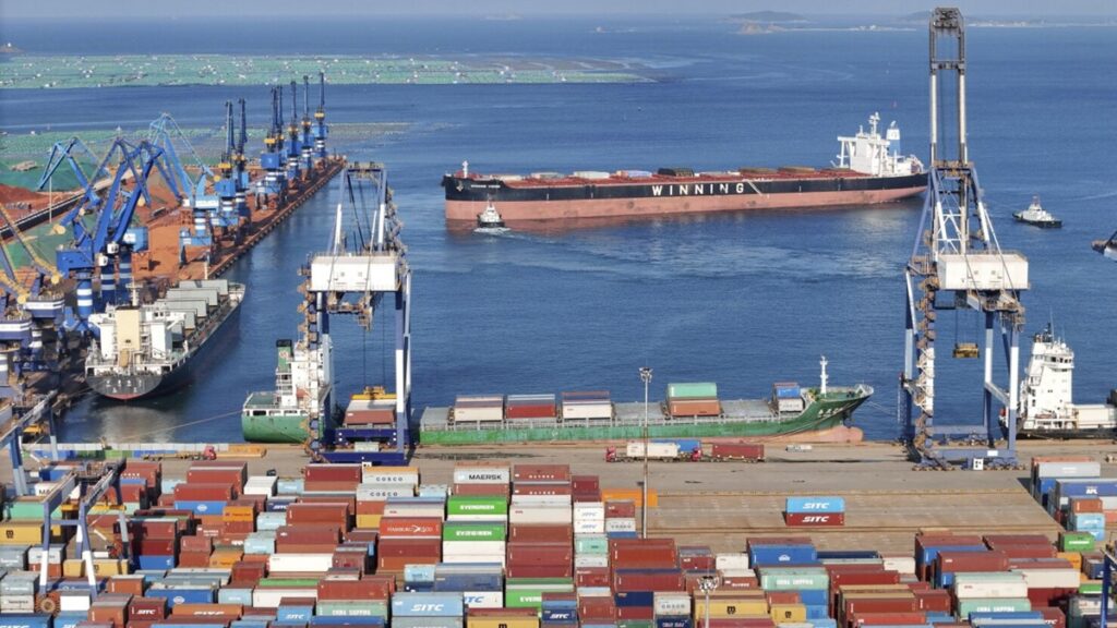 China's exports jumped 10.7% in December 2024, no impact on US tariff increase estimate - India TV Hindi