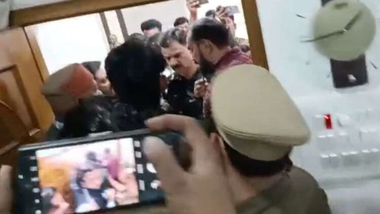 Congress MP Rakesh Rathore arrested on charges of rape, police picked up from press conference - India tv hindi