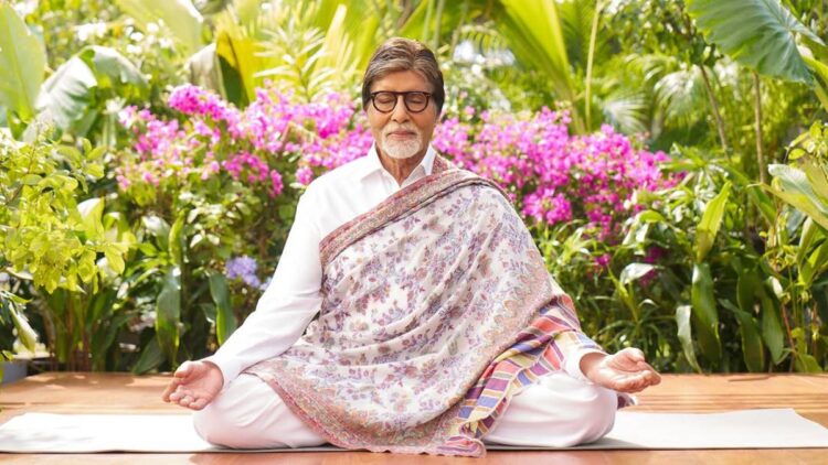'Death of a Parsi, a Muslim, a Sikh and a Hindu', Amitabh posted this at 3 in the morning - India TV Hindi