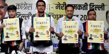 Delhi Elections: Congress promised to provide LPG cylinder, free ration and electricity for Rs 500.