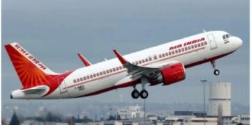 Engine of Air India plane stopped in the air, passengers' breathing got stuck - India TV Hindi