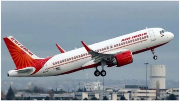 Engine of Air India plane stopped in the air, passengers' breathing got stuck - India TV Hindi