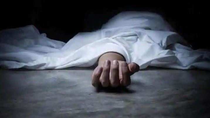 Eye fight with friend's wife... Suspecting of illicit relationship, husband strangulated his sleeping wife in the middle of the night and then...