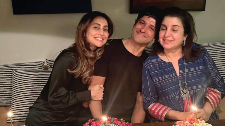 Farhan Akhtar shares birthday with these two stars, one looks like his sister and the other his sister-in-law - India TV Hindi